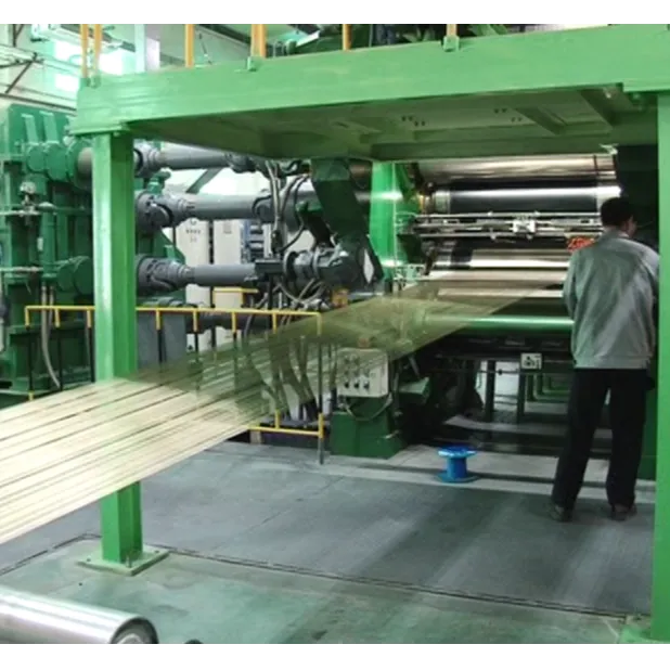 三輥壓延機堆疊，帶有拋光輥，形成連續聚合物片材 - DALIAN HUAHAN RUBBER&PLASTIC MACHINERY CO.,LTD. | Cpsemarketplace

