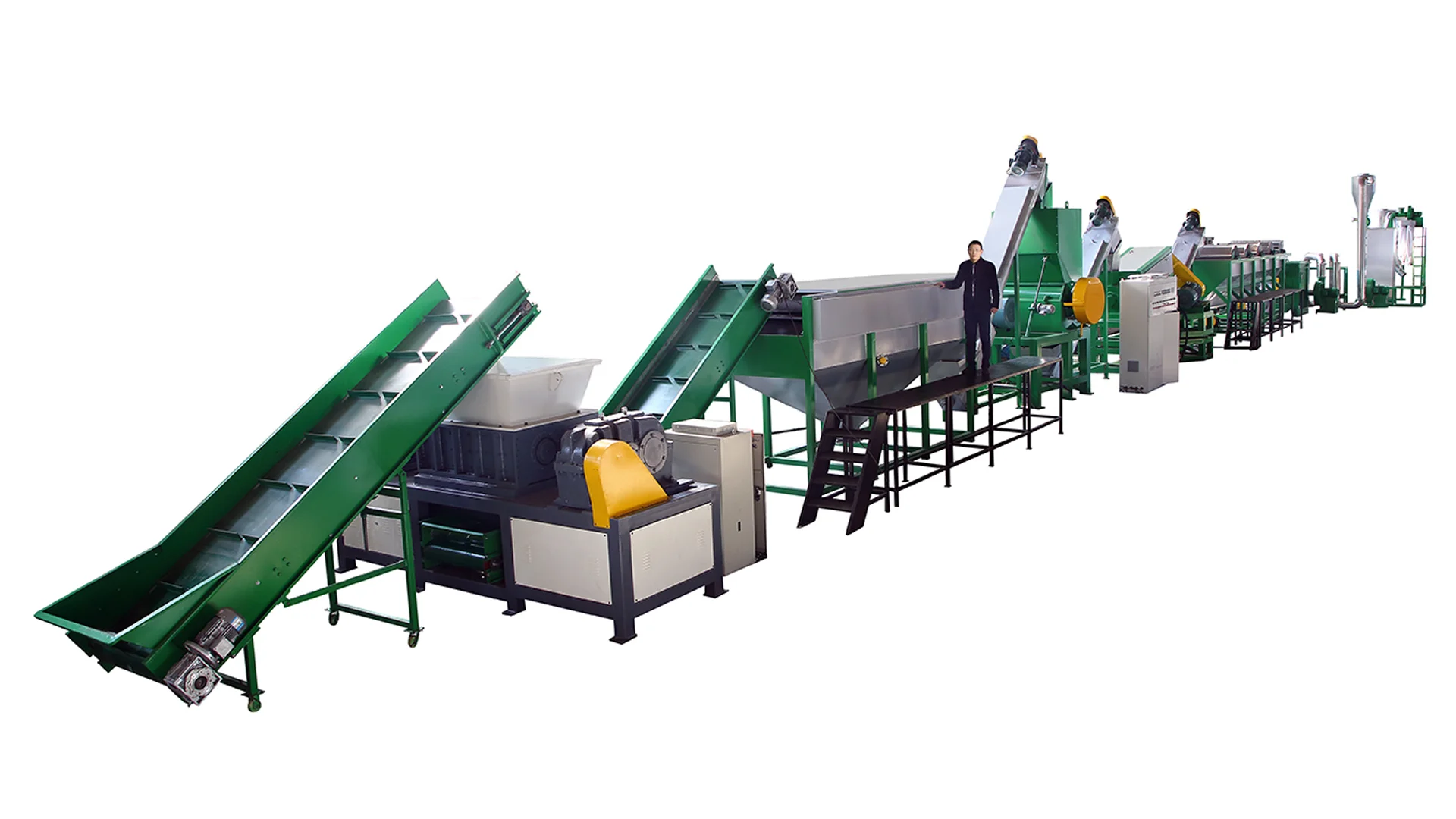 Pré-déchiqueteur à double arbre à l'entrée d'une ligne de recyclage de plastique avec des convoyeurs verts. - ZHANGJIAGANG KOOEN MACHINERY CO.,LTD. | Cpsemarketplace

