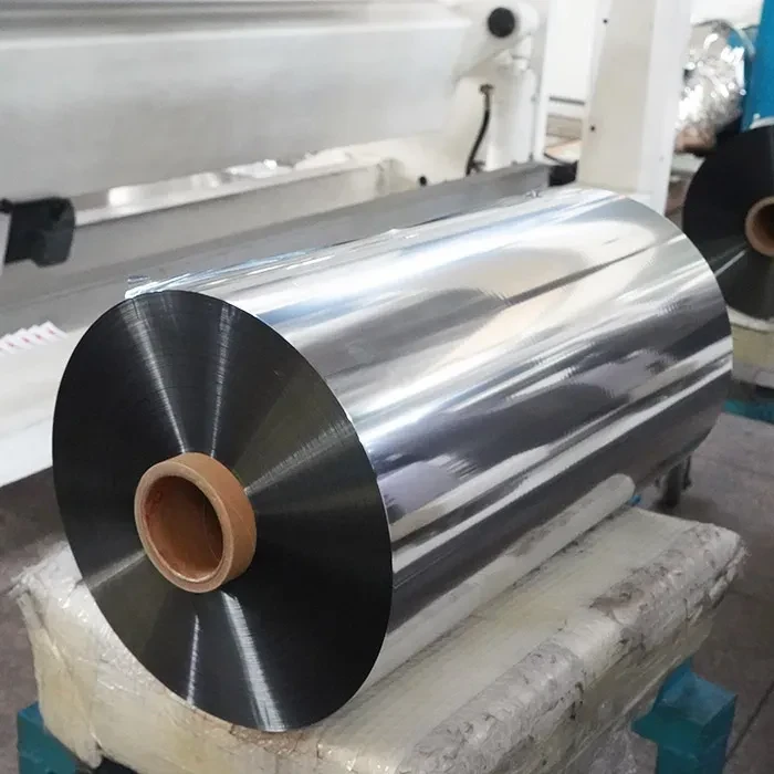 Gran rollo cilíndrico de película metalizada plateada sobre núcleo de bobinado con superficie reflectante - HONGRUN SCI-TECH DEVELOPMENT(WEIFANG)CO.,LTD. | Cpsemarketplace