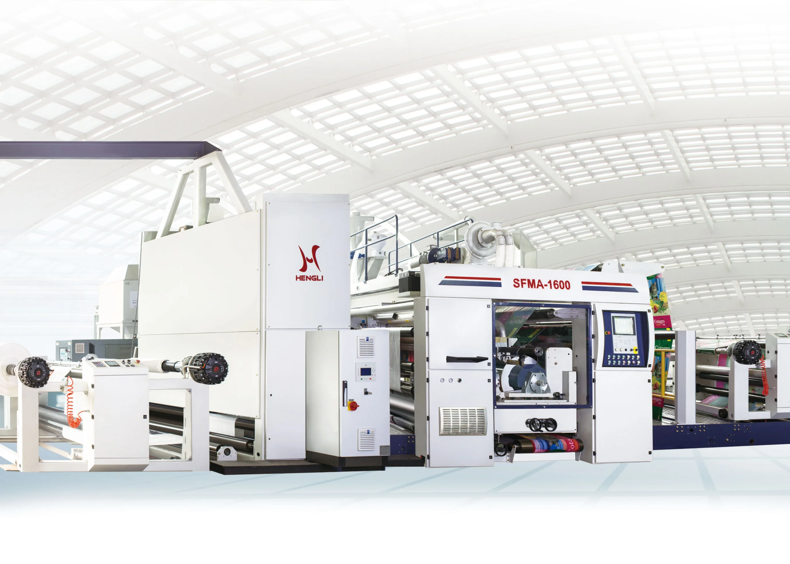 Línea de recubrimiento por extrusión a gran escala con componentes blancos y azules, rodillos y paneles de control. - CHANGZHOU HENGLI MACHINERY CO.,LTD | Cpsemarketplace

