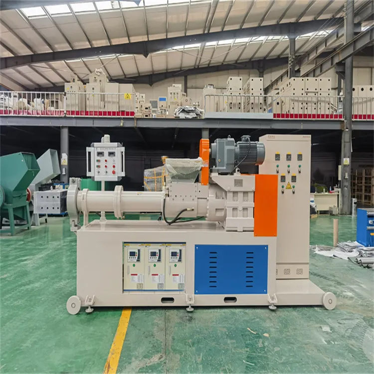 水平バレル、ダイアセンブリ、コントロールパネル、モーターハウジングを備えたゴム押出機。 - HEBEI SHUANGDA XINGSU JIXIE CO.,LTD. | Cpsemarketplace

