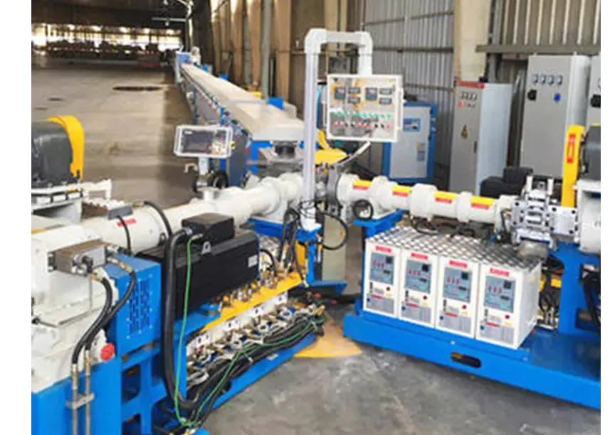 マルチ押出機ゴム押出ライン、制御システムを備え、連続プロファイルを生産。 - ZHEJIANG BAINA RUBBER EQUIPMENT CO.,LTD. | Cpsemarketplace