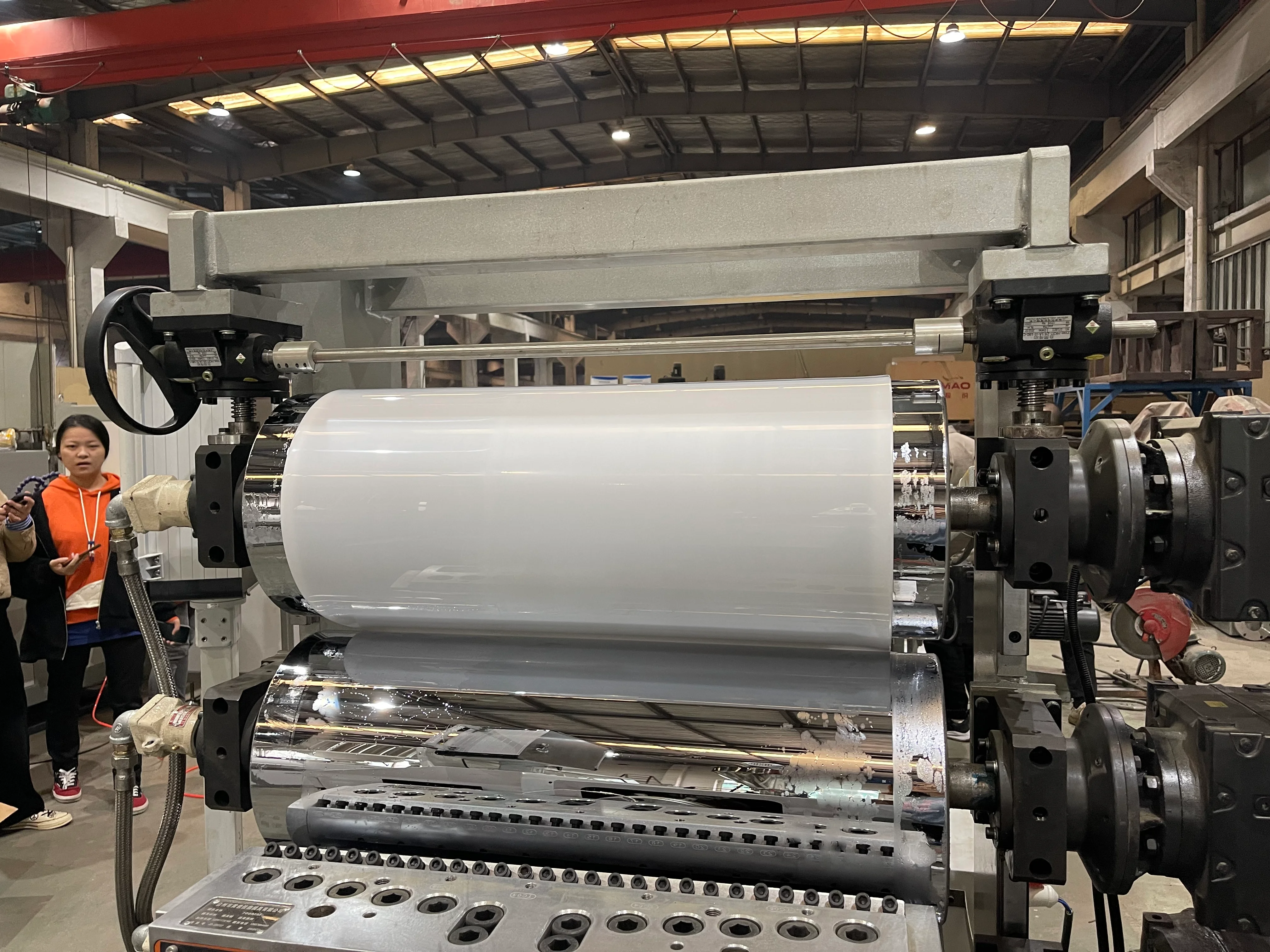 连续聚合物片材挤出生产线，带封闭式挤出机和成型设备 - ZHANGJIAGANG FRIEND MACHINERY CO.,LTD. | Cpsemarketplace

