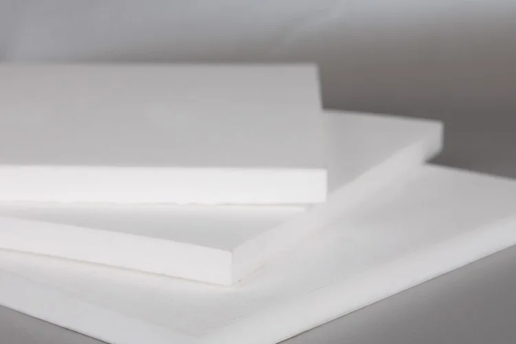 細胞状材料構造を示す積層白色ポリマーフォームシート - SUZHOU SHINCELL NEW MATERIAL CO.,LTD. | Cpsemarketplace

