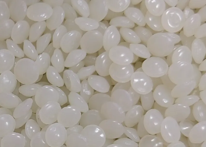 Uniform white PCR plastic pellets with smooth, glossy surfaces for high material purity and quality. - SHANGHAI SMART NEW MATERIALS CO.,LTD. | Cpsemarketplace

