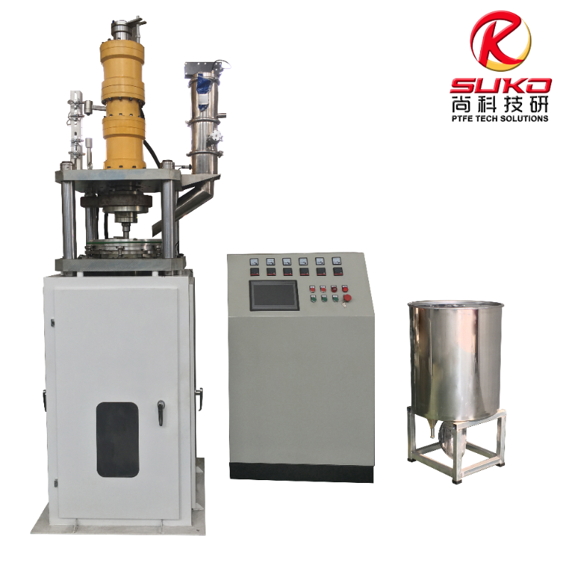 Extrusora de émbolo vertical para procesamiento de PTFE con cilindro hidráulico, estación de matriz, armario de control y tanque de recolección. - SUKO POLYMER MACHINE TECH CO.,LTD | Cpsemarketplace